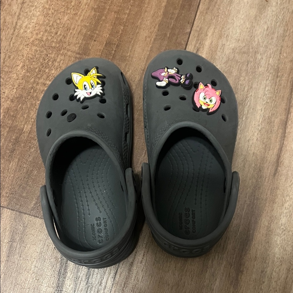 CROCS Kids Charcoal crocs with Cartoon Charms
